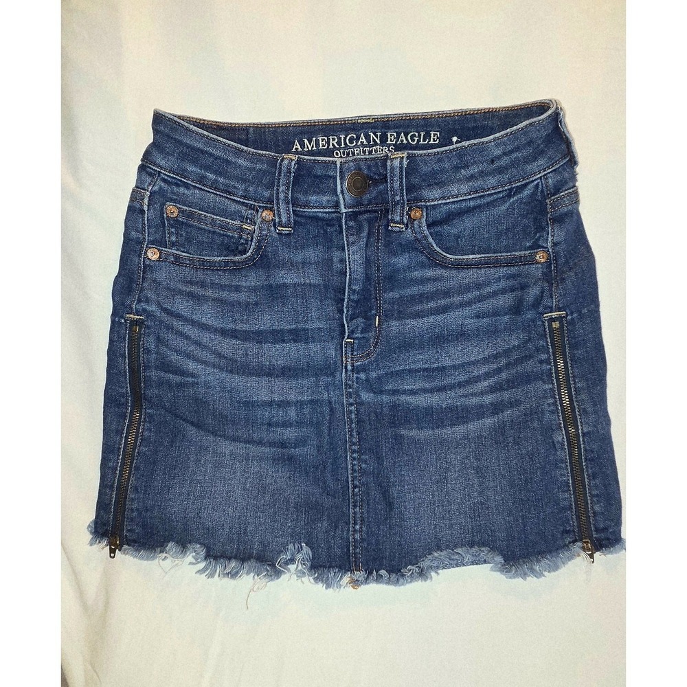 American Eagle Denim Mini Skirt 00 Blue Distressed Frayed Hem Side Zip Y2K Indie